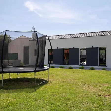 Frola Villa